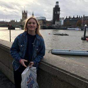 Meet your Posher, Hannah